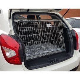 Alternativt billede af Pet World Car Dog Crate Cage Guard Puppy - Ssangyong Korando 2010 - 2019