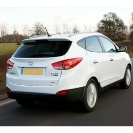 Pet World Hyundai ix35 2009 - 2015 4x4 Car Dog Cage Crate Pet Travel Guard