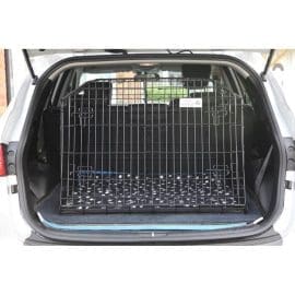 Pet World Hyundai Santa Fe 4x4 Car Dog Cage Crate Pet Travel Guard