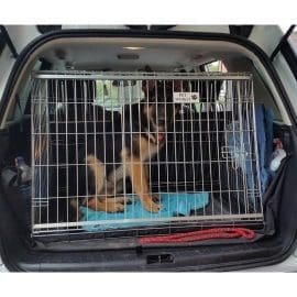 Pet World Land Rover Freelander 2 2006 - 2014 Car Dog Cage Crate Pet Travel Guard
