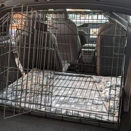 tesla model x, hundekasse, hundebur til bil,