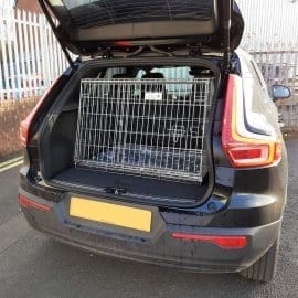 Pet World Car Dog Cage - Volvo XC40 10 volvo xc40 2
