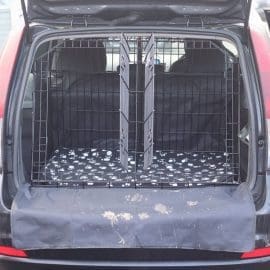 Volvo V5O. jaula de viaje para mascotas