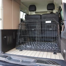Pet World Mercedes-Benz Vito Tourer 2021 Car Dog Cage Crate Pet Travel Guard 8 DSC01277