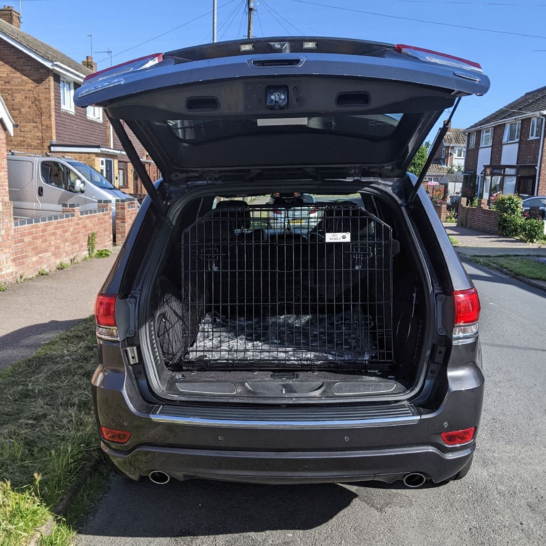 Pet World Jeep Grand Cherokee 2015 Onwards Car Dog Cage 2 jeep grand cherokee 2015 car dog crate