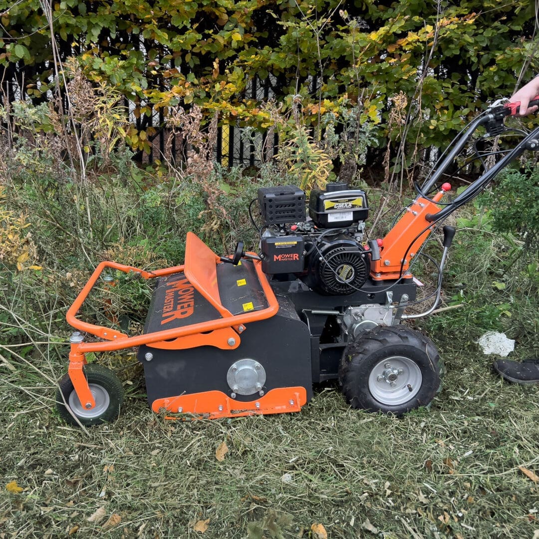 FM600S Self-Propelled Flail Mower & Brushcutter - 8hp Rough Cut Mower for Tough Terrain 8 FM600S Self-Propelled Flail Mower & Brushcutter - 8hp Rough Cut Mower for Tough Terrain - Image 6